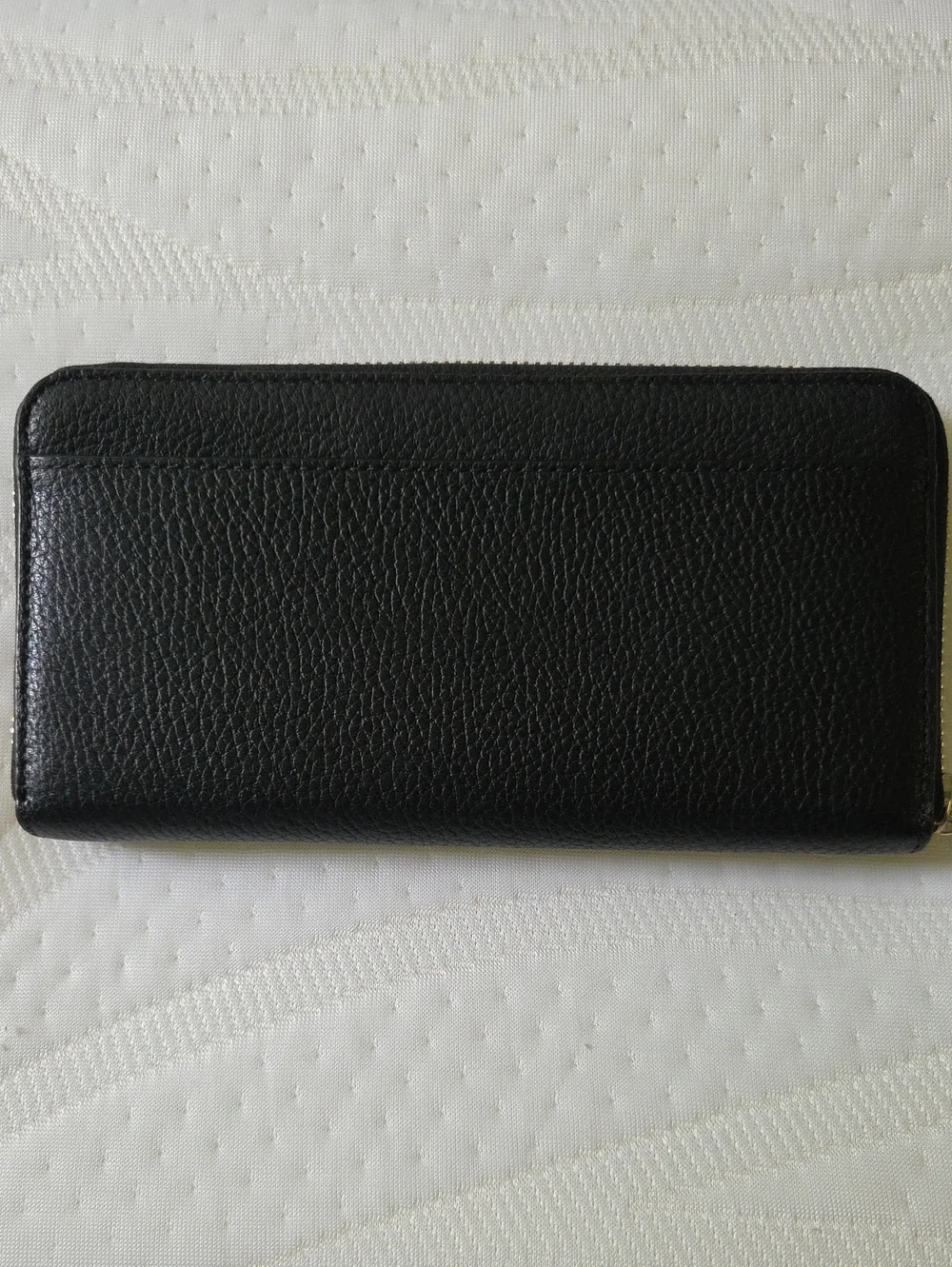 kate spade black pebbled zip wallet with gold hardware